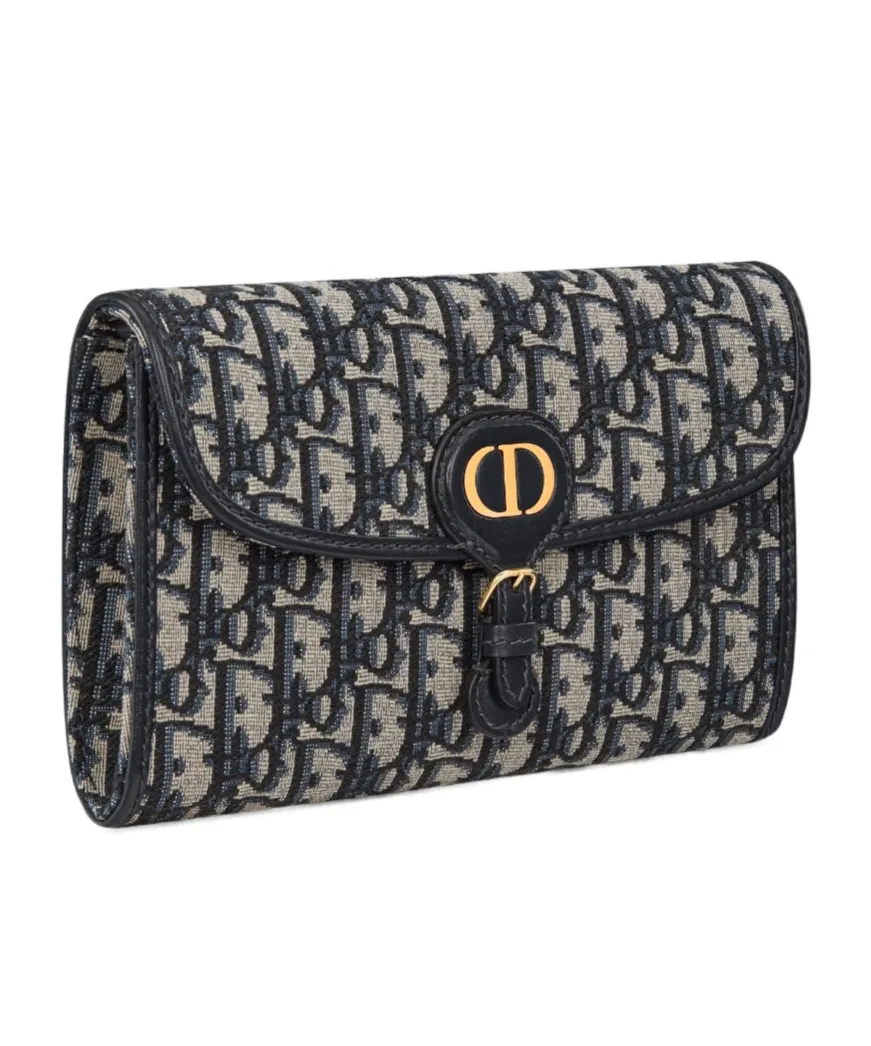 Bobby East-West Pouch With Chain