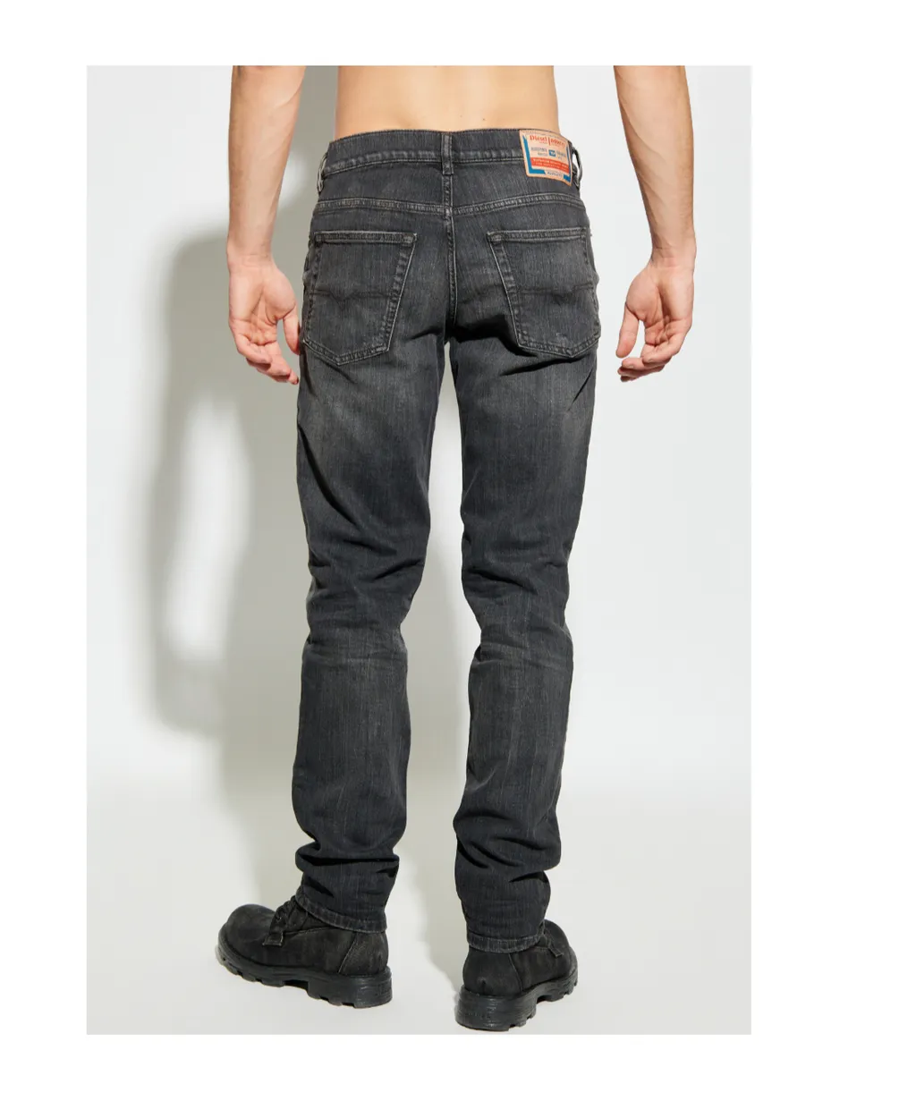 D-Finitive Jeans