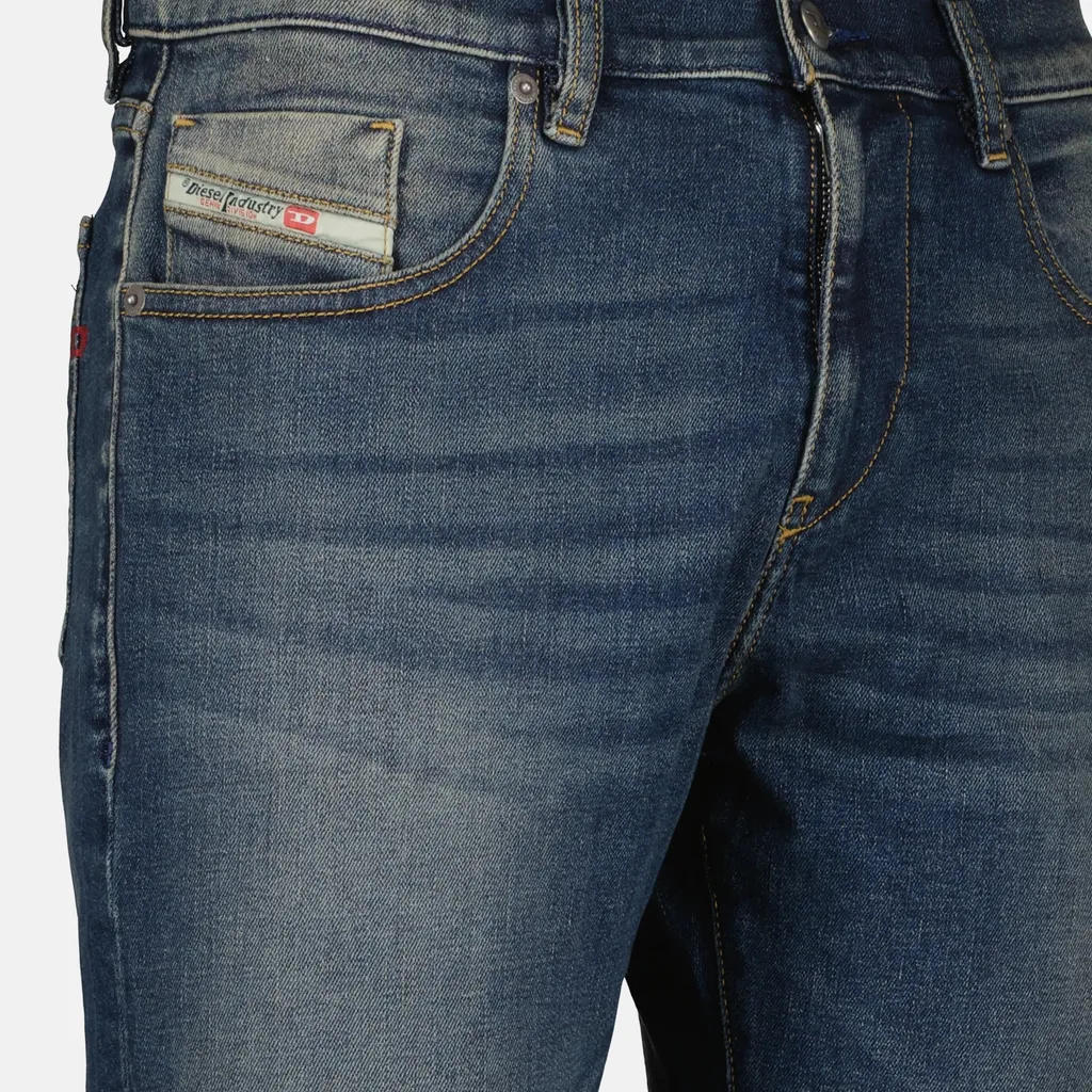 D-Strukt Slim Fit Jeans