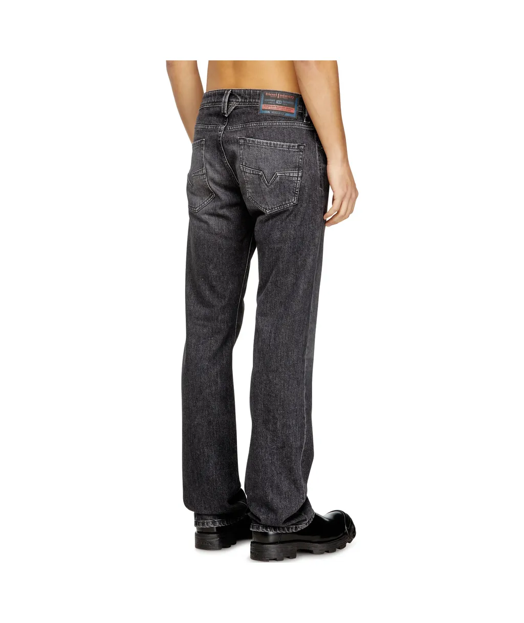 1985-Larkee Straight Leg Jeans