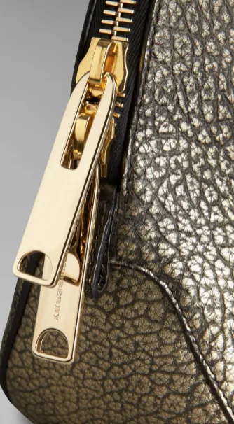 Grain Handbag