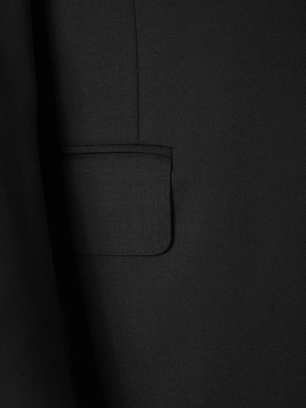 Logo Suit