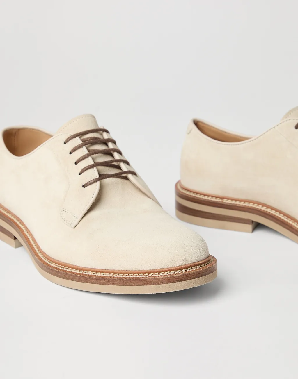 Round Toe Lace-Up Derby Shoes