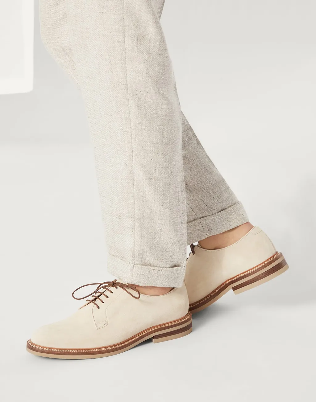 Round Toe Lace-Up Derby Shoes