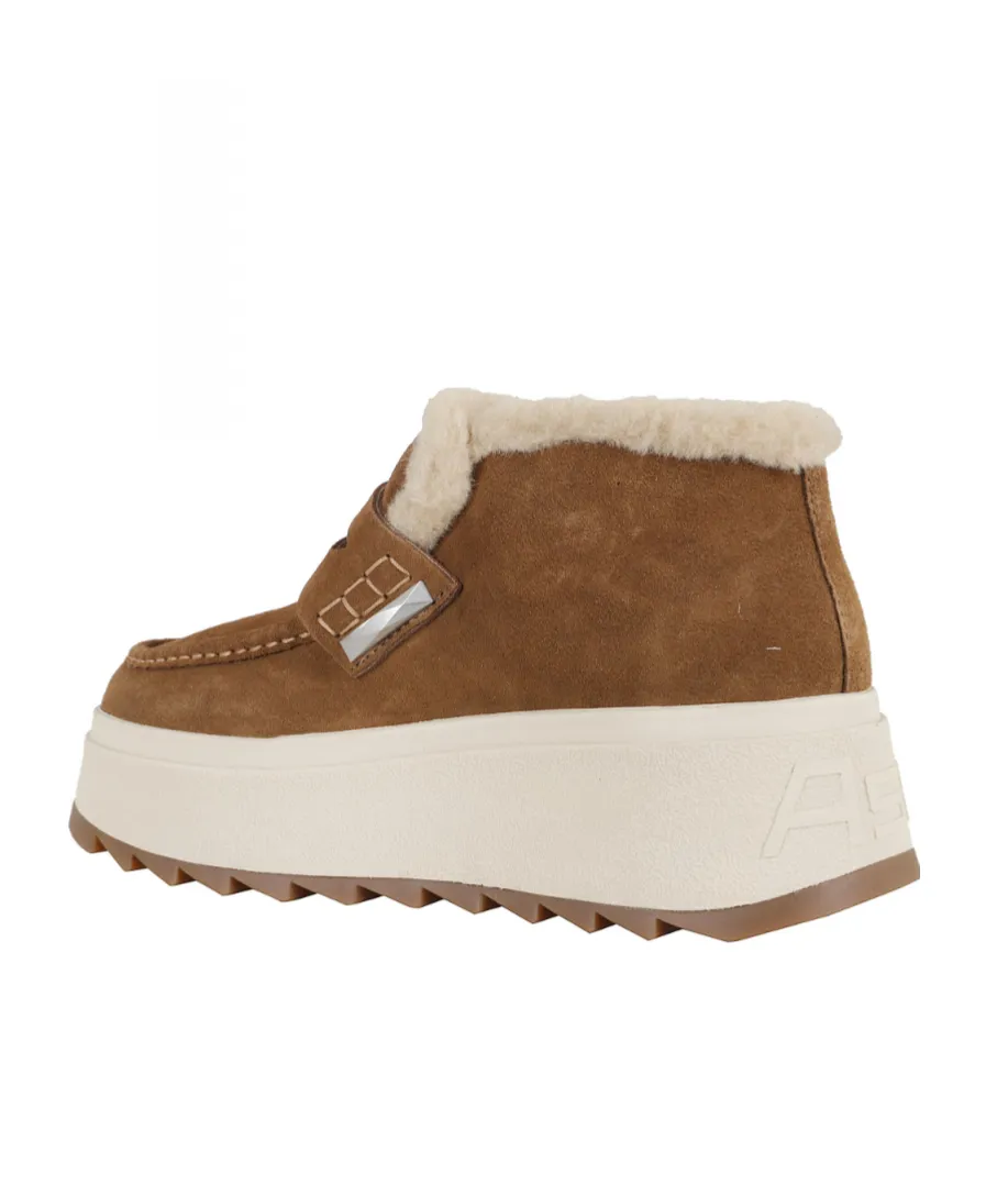 Round-Toe Platform Shoes