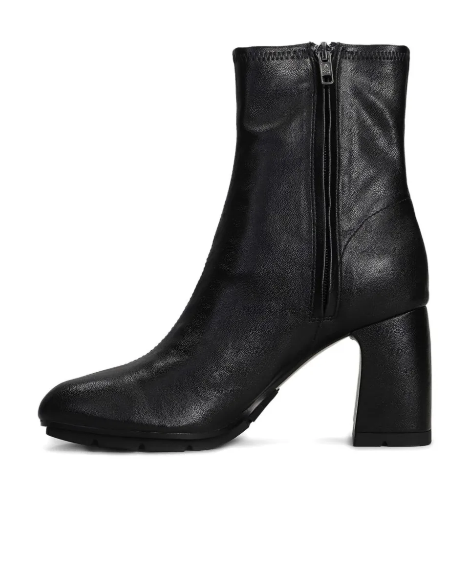 Zipper Boots