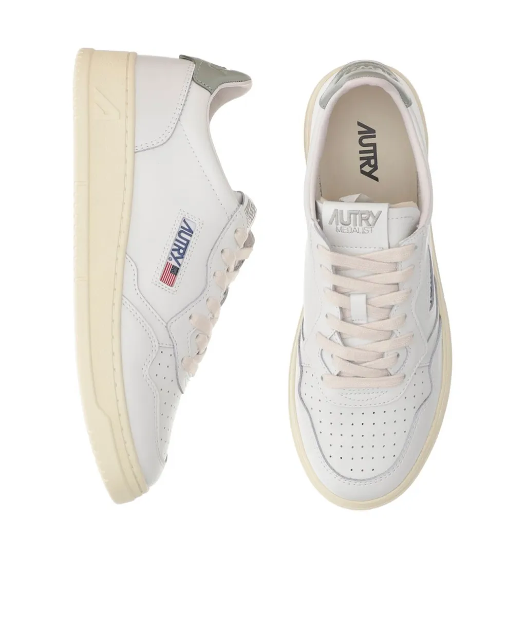 Medalist Low Sneakers