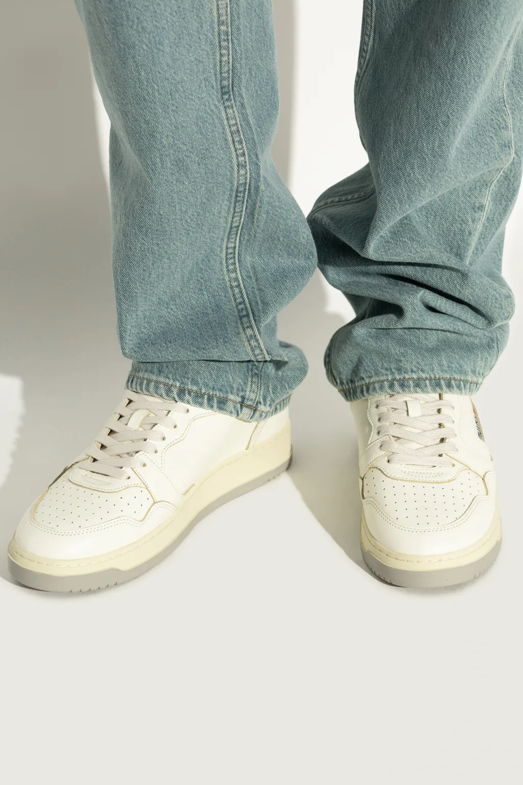 Med-Way Mid Sneakers