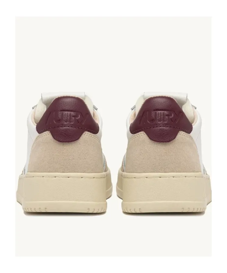 Medalist Low-Top Sneakers
