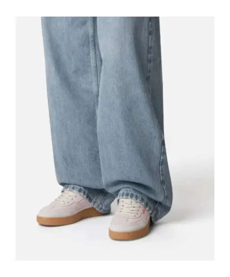 Dice T-Toe Sneakers