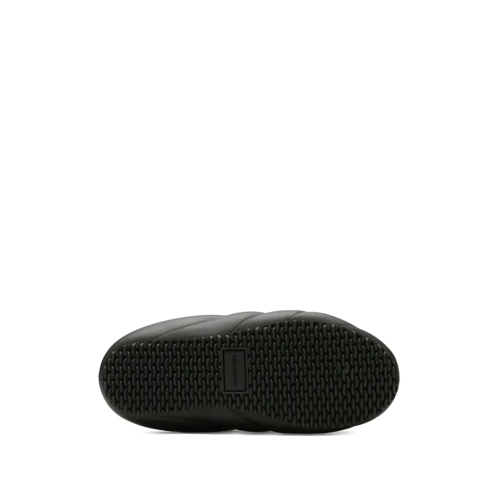 Round-Toe Slippers