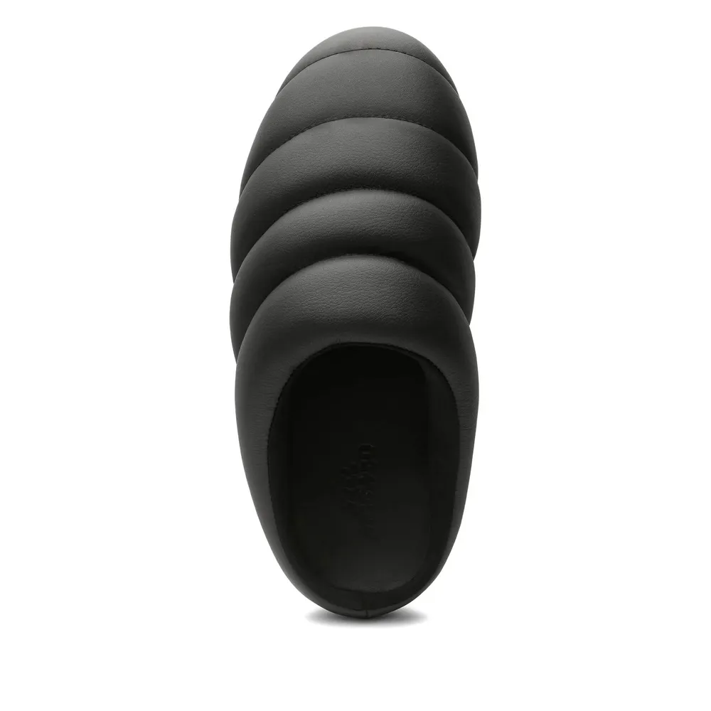 Round-Toe Slippers