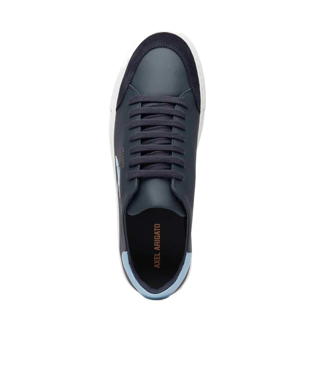 Clean 90 Sneakers
