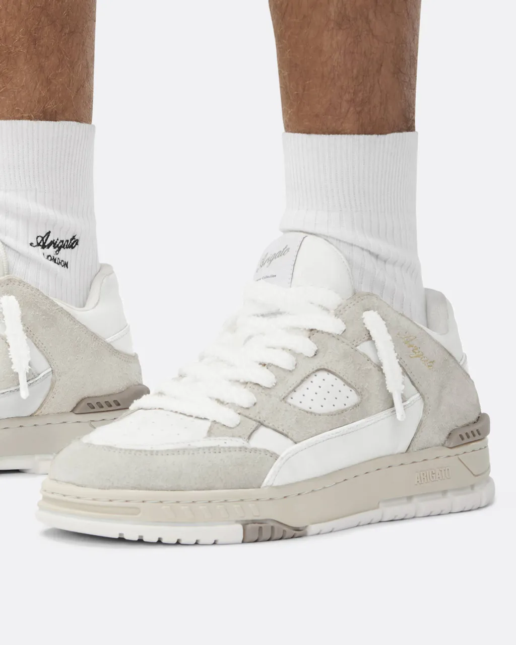 Round-Head Sneakers