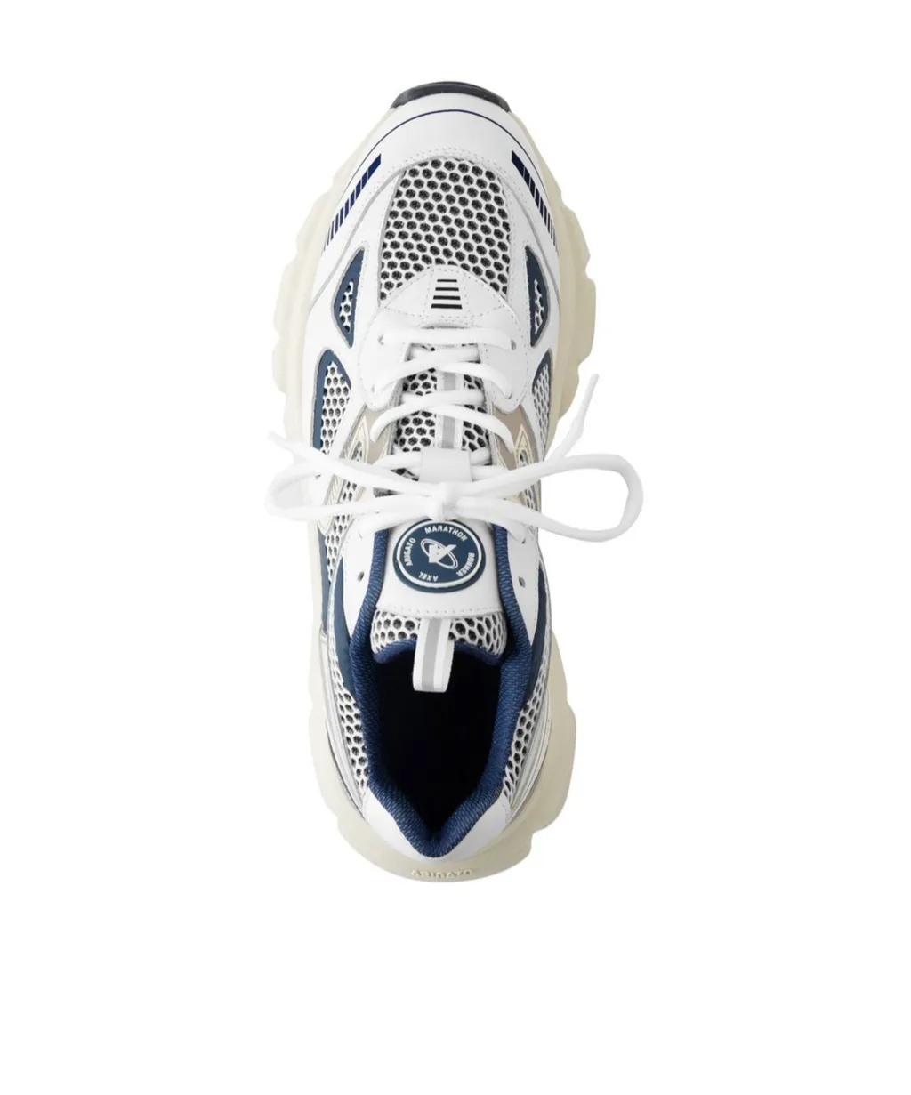 Marathon Runner Sneakers
