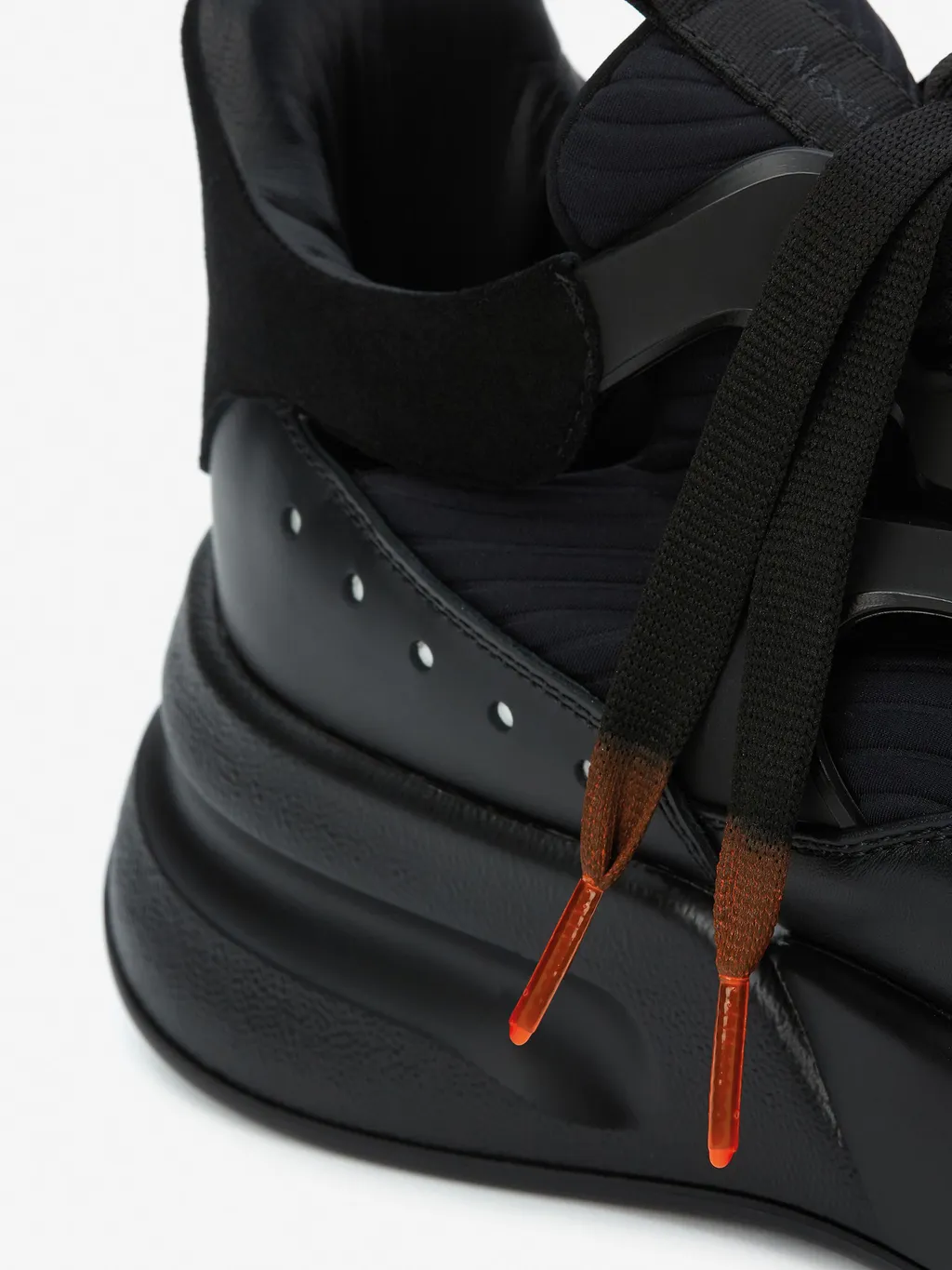 Runner Sneakers