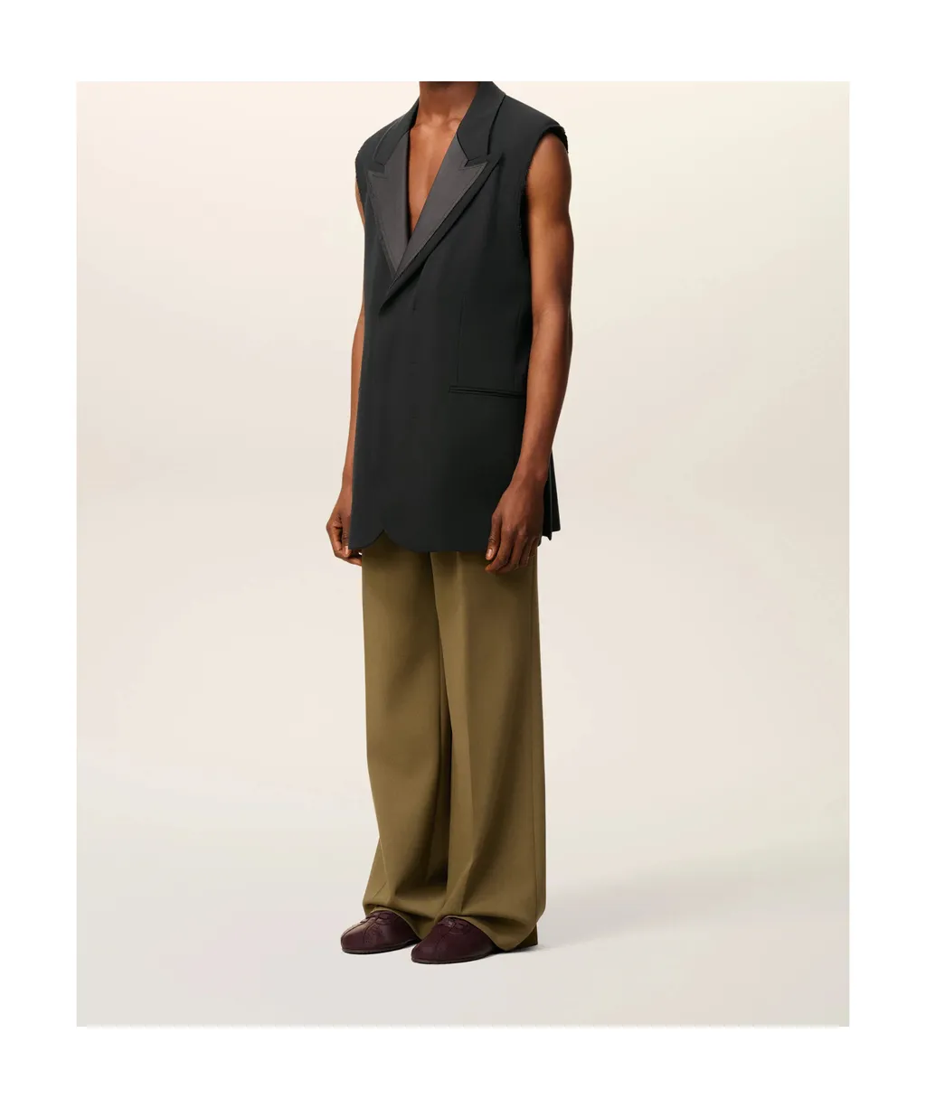 Sleeveless Smoking Jacket