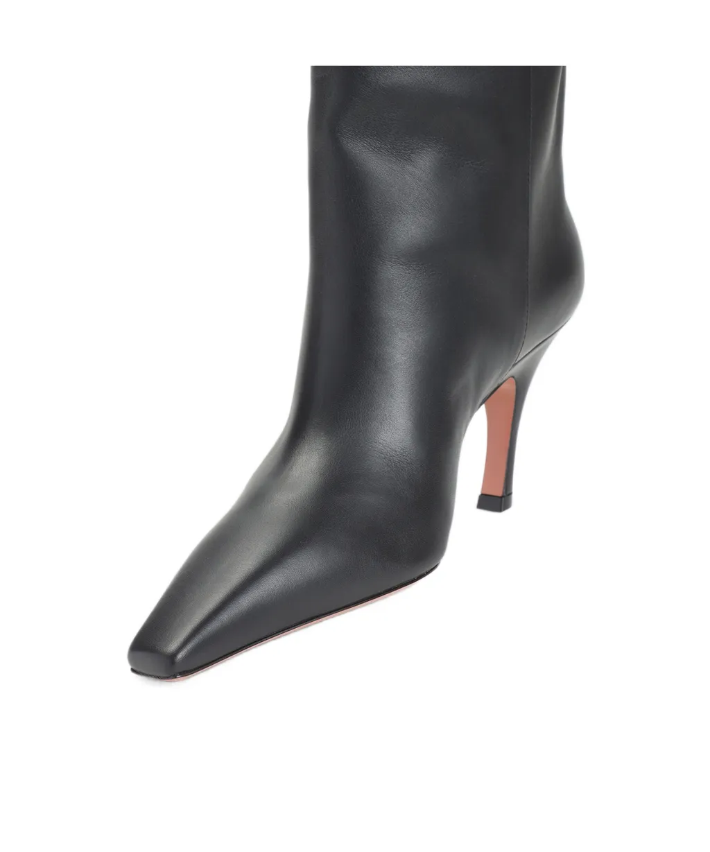 Pointed-Toe Boots