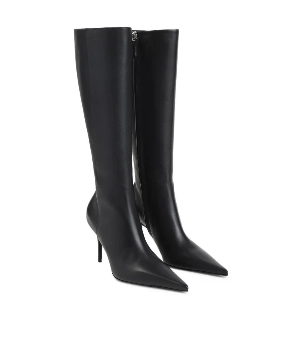 Pointed-Toe Boots