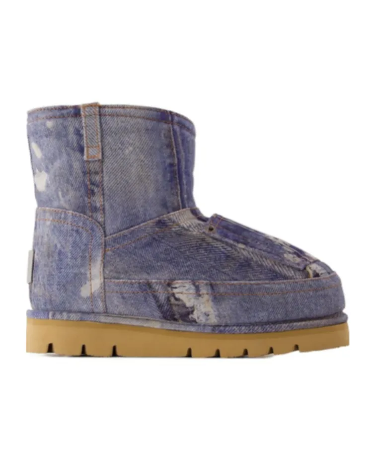 Logo Plaque Ankle Boots
