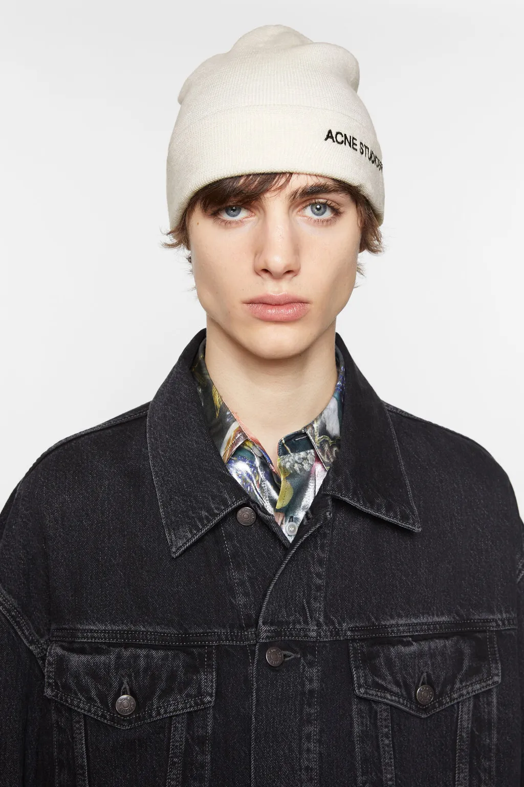 Logo Embroidered Ribbed Beanie