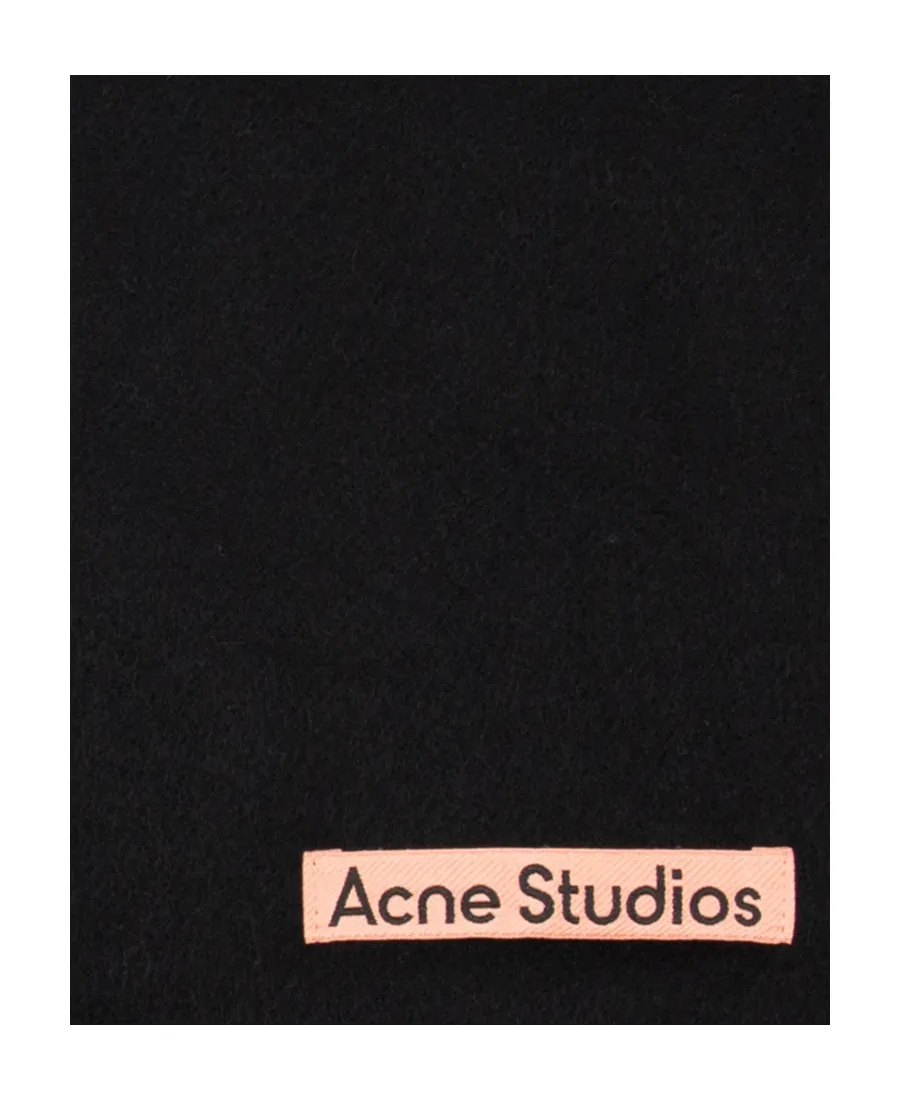 Logo Patch Fringed-Edge Scarf