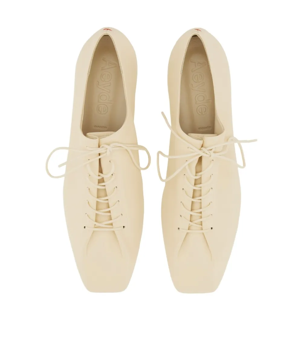 Isla Derby Flats