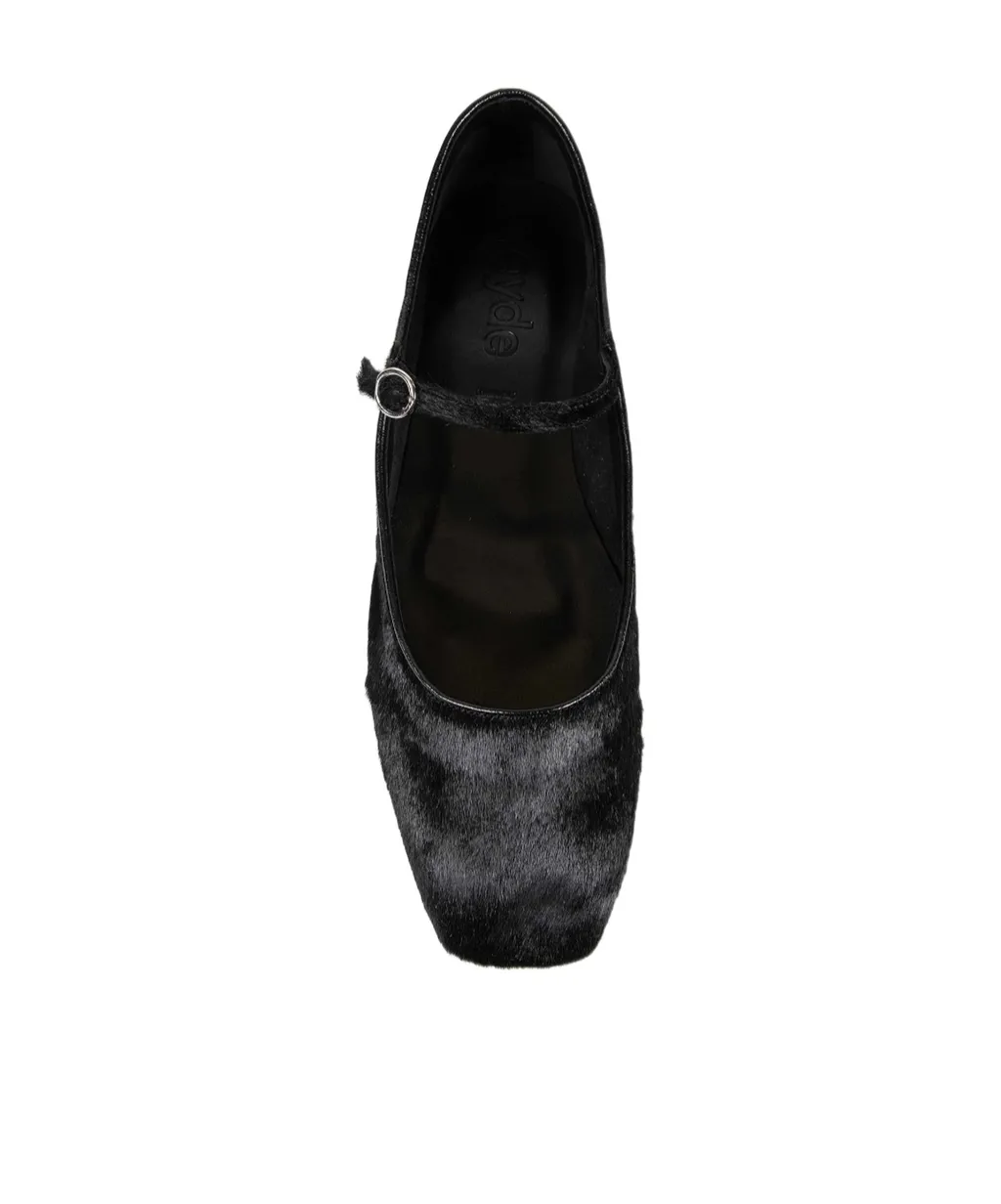 Square-Toe Flat Shoes