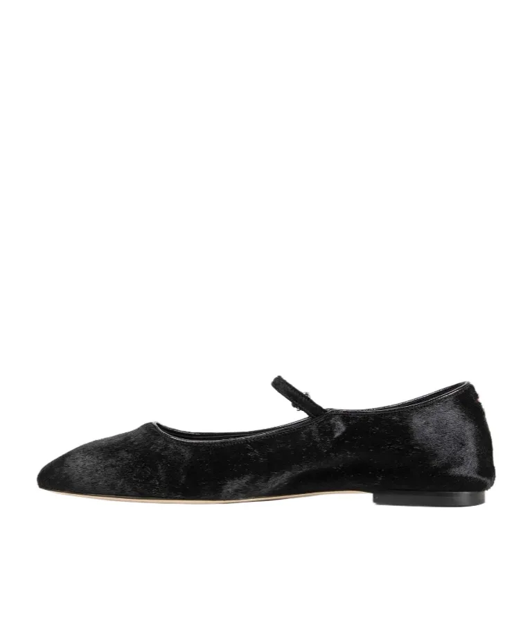 Square-Toe Flat Shoes