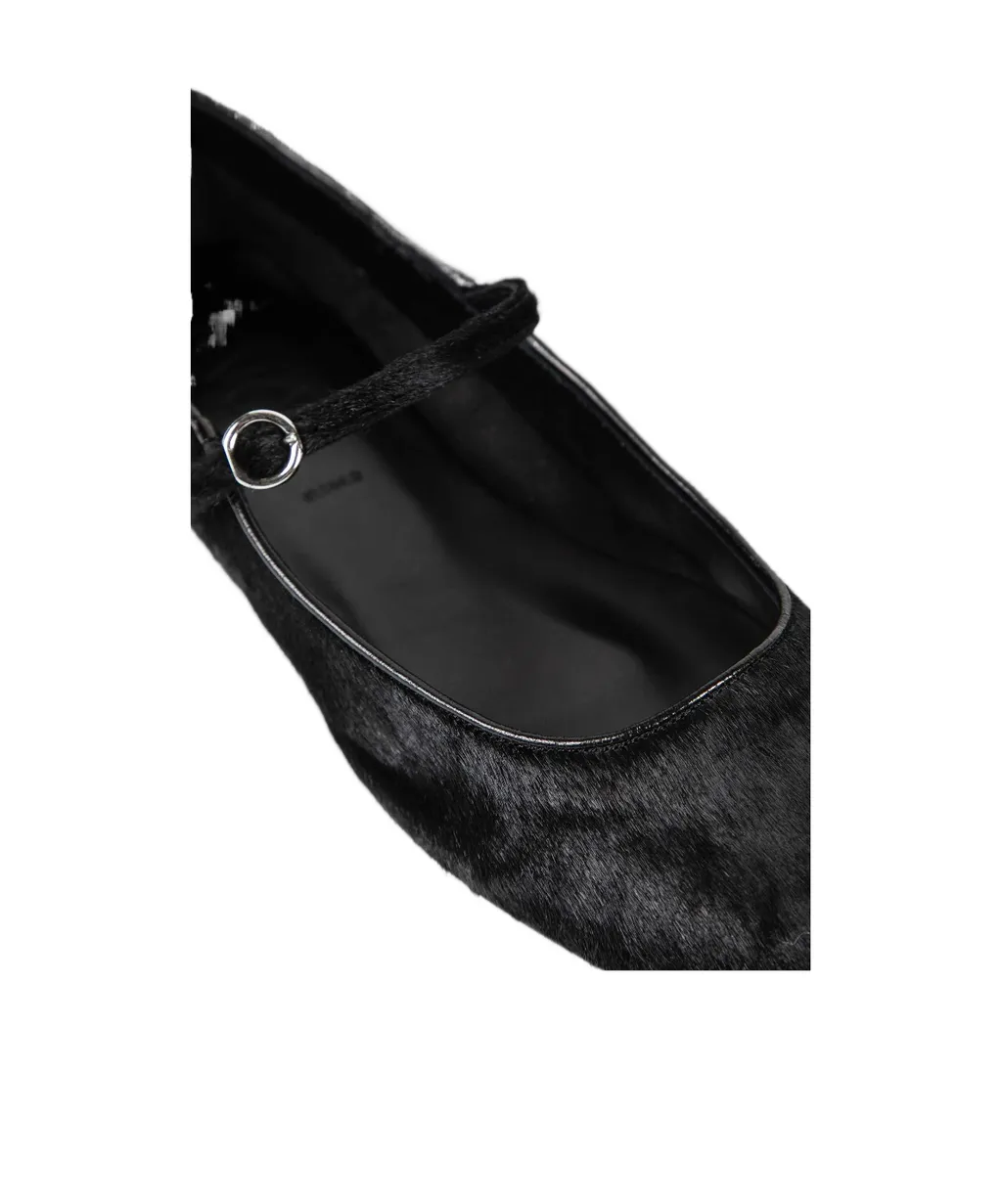Square-Toe Flat Shoes