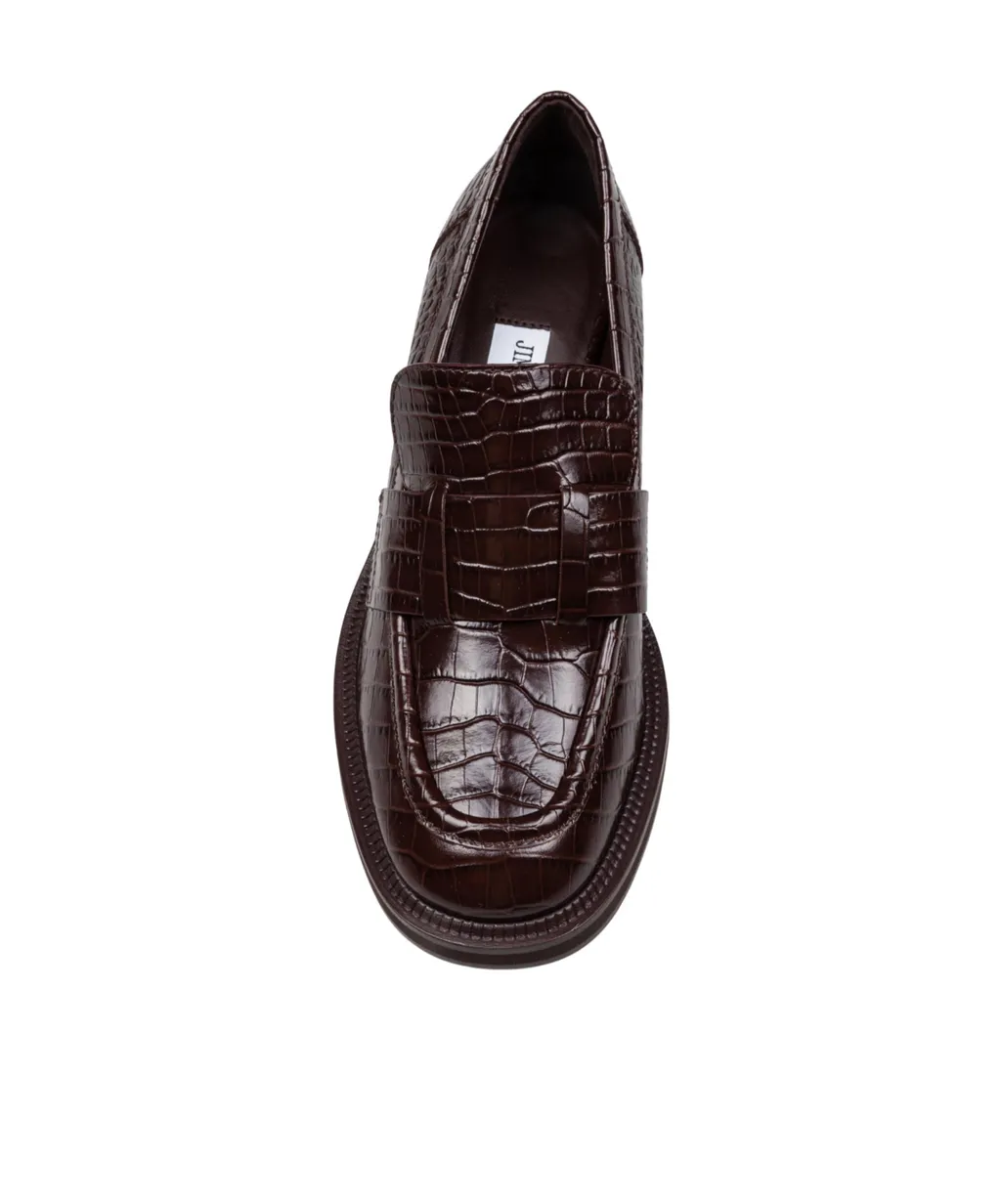 Tylor Crocodile-Effect Leather Loafer Pumps