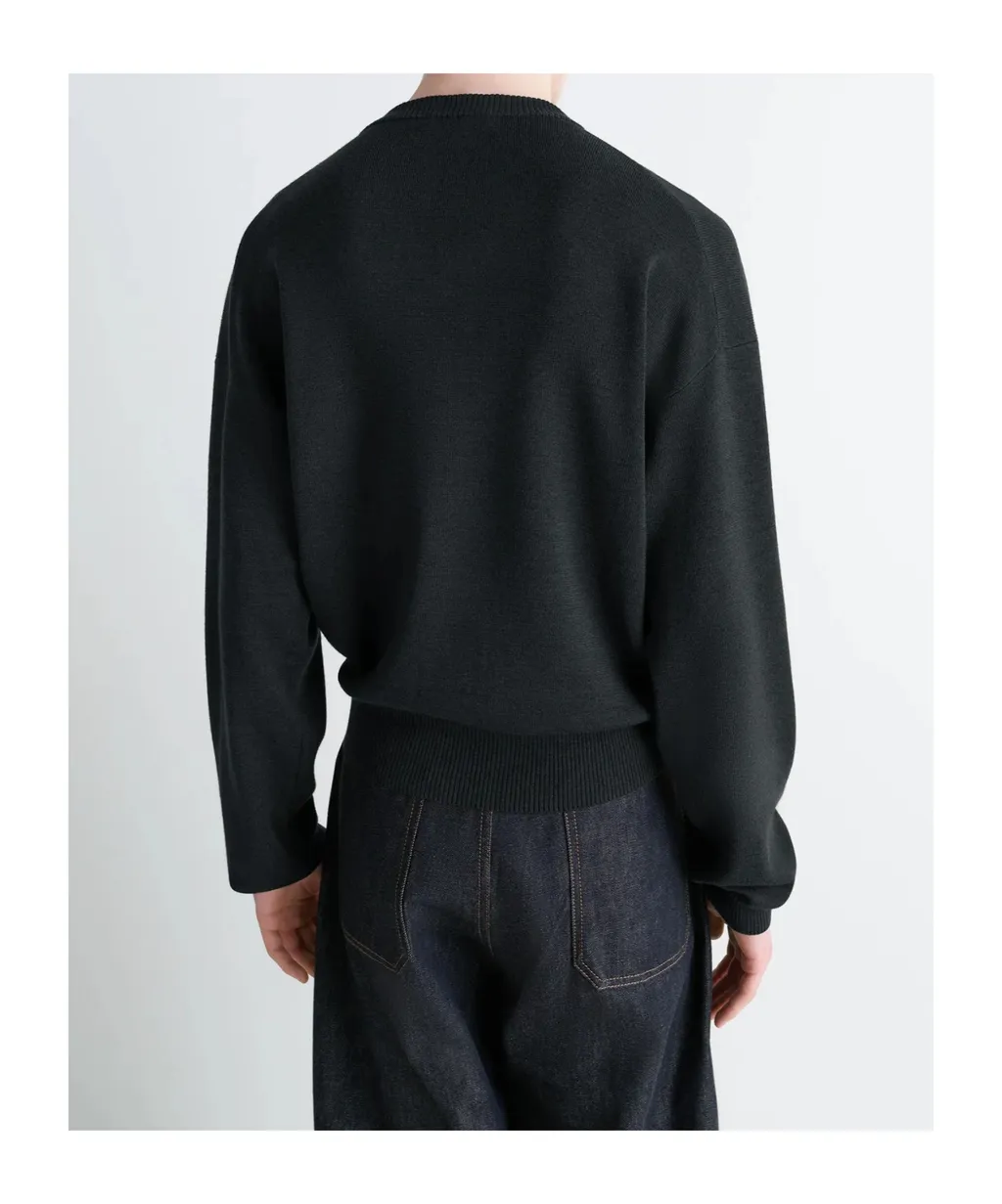 V-Neck Jumper