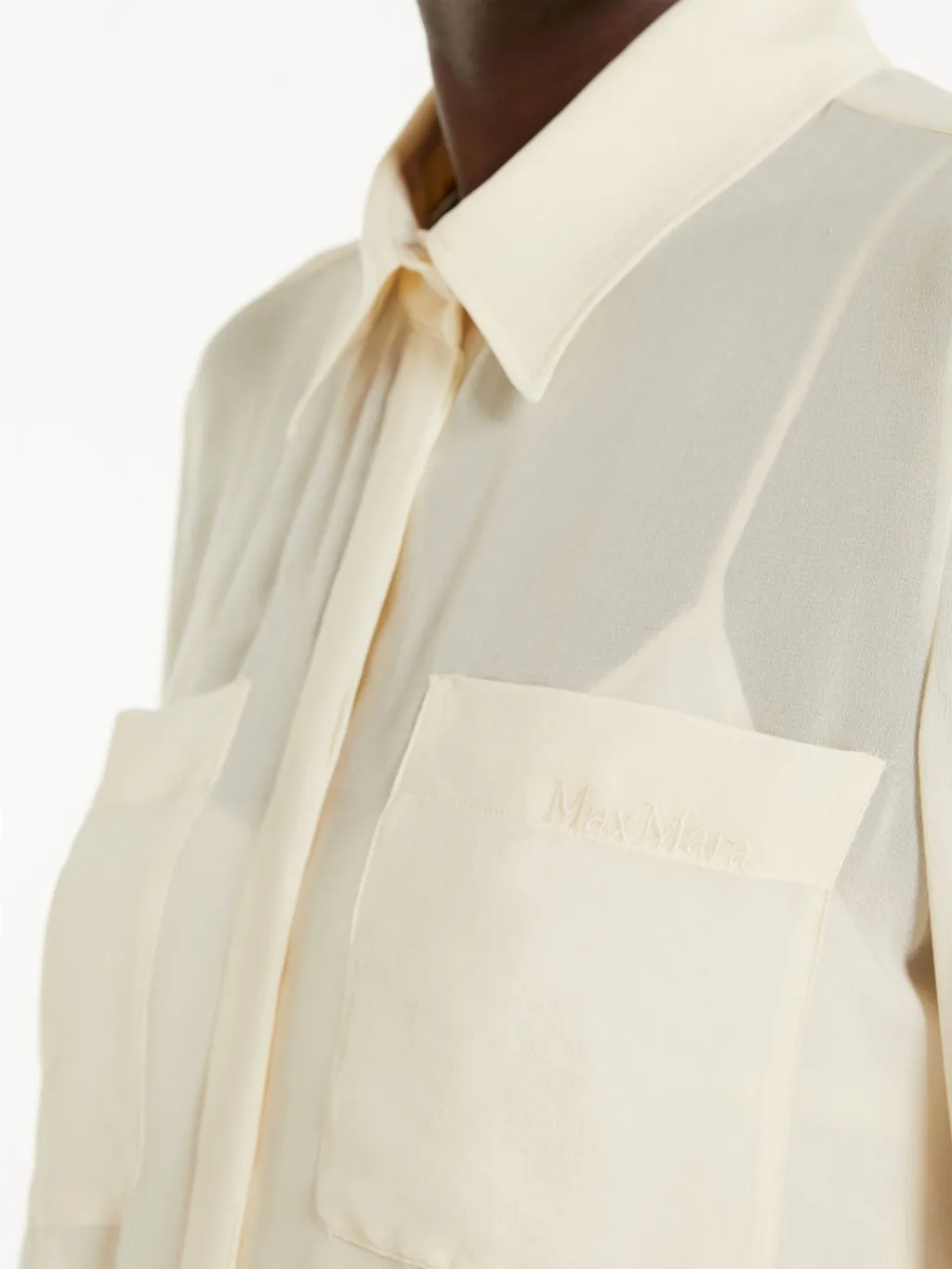 Buttoned Long-Sleeved Shirt
