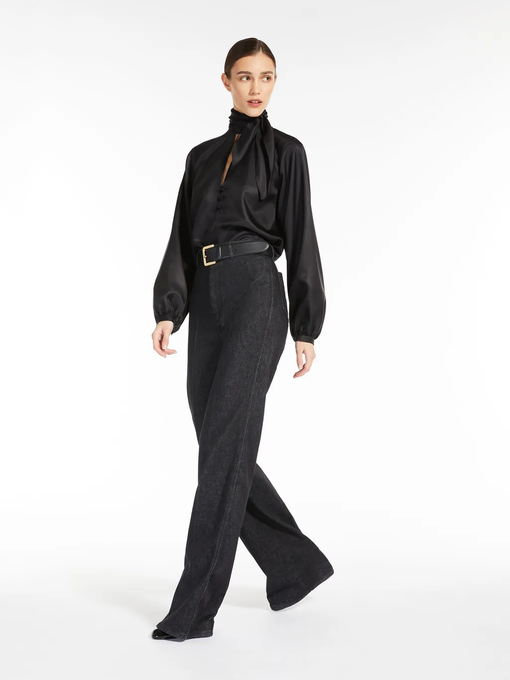Echi Wide-Leg Jeans