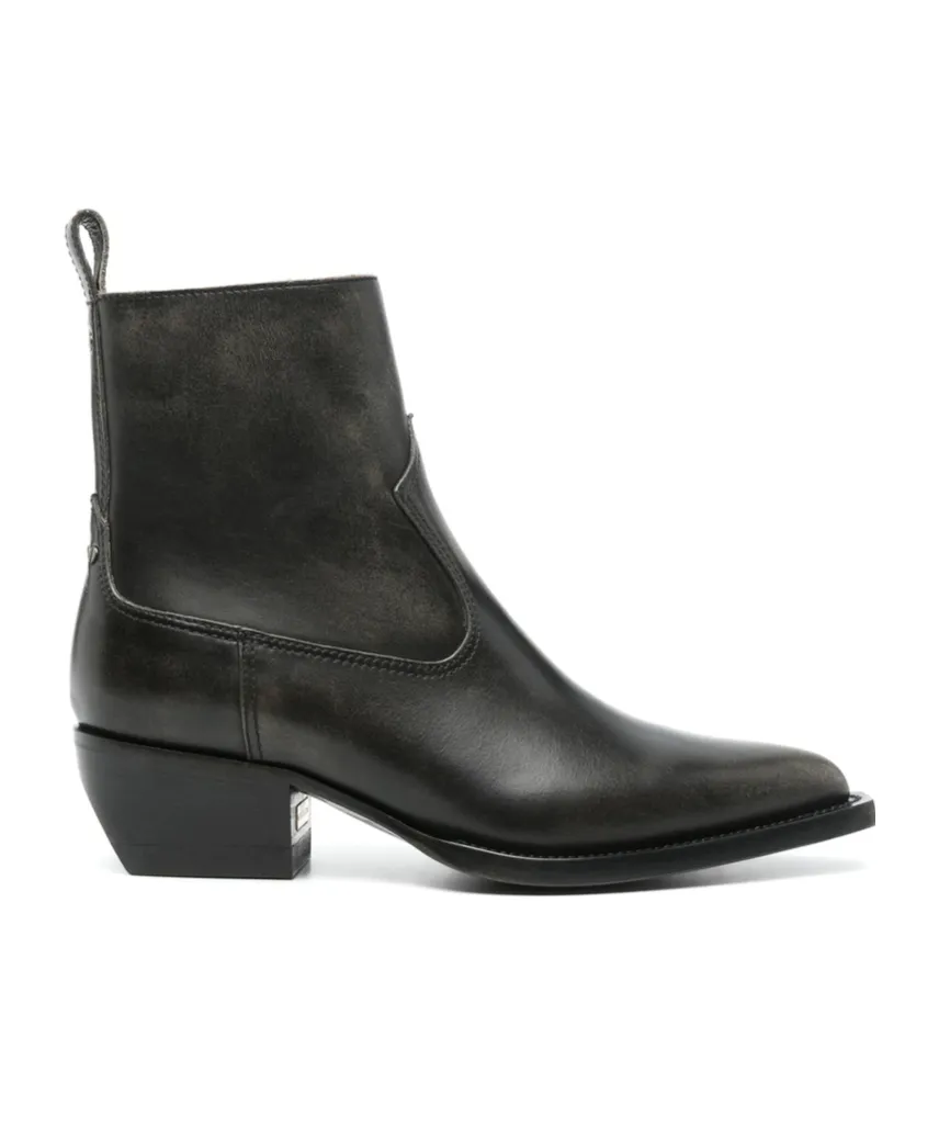 Debbie Boots
