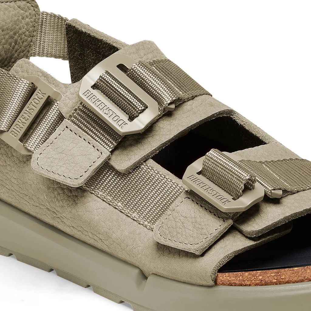 Shinjuku Sandals