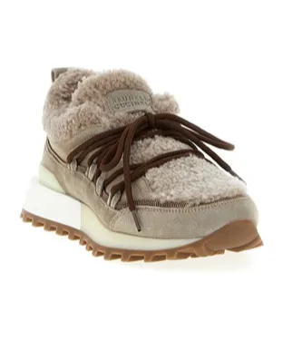 Monile Embellished Sneakers