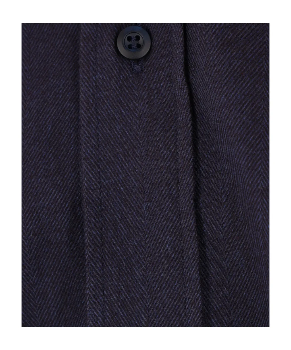 Long-Sleeved Buttoned Shirt