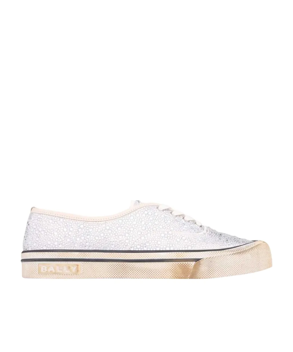 Lacing Low-Cut Skate Shoes