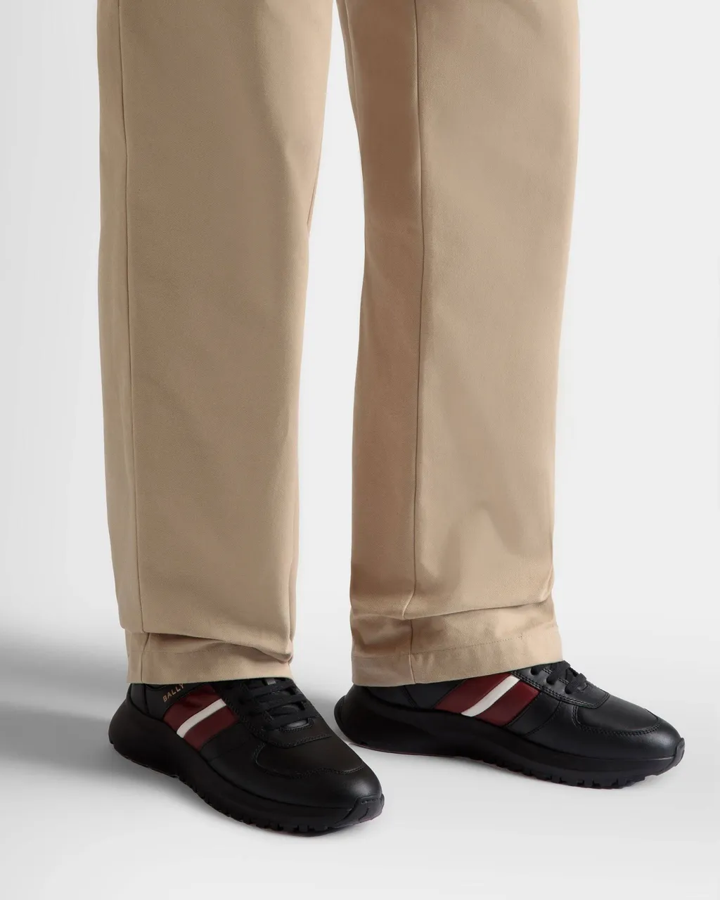 Lace-Up Low-Cut Sneakers