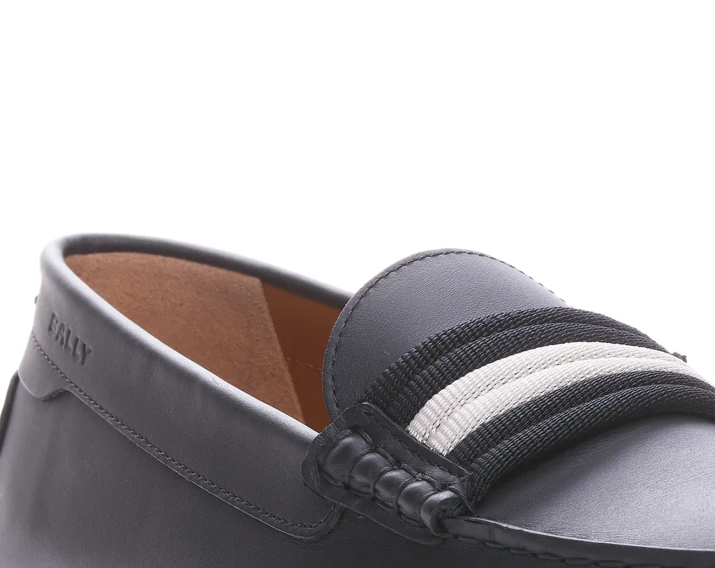 Kansan Loafers