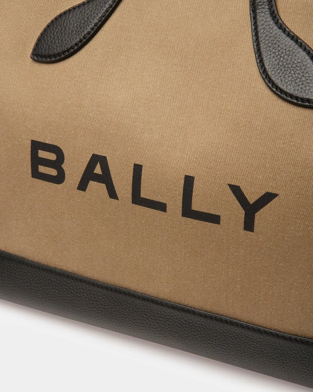 Bar Logo-Print Tote Bag