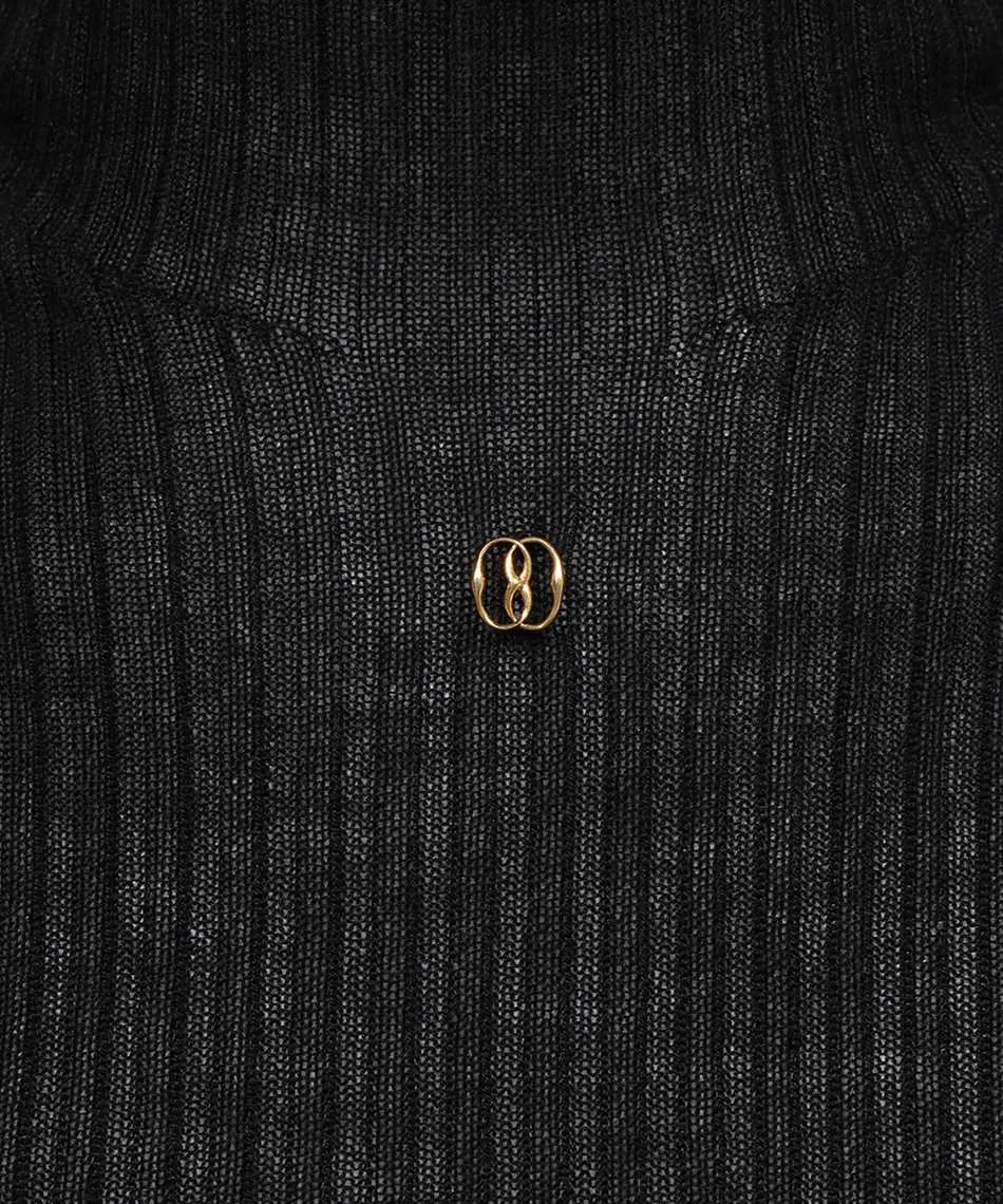 High-Necked Long-Sleeved Sweater