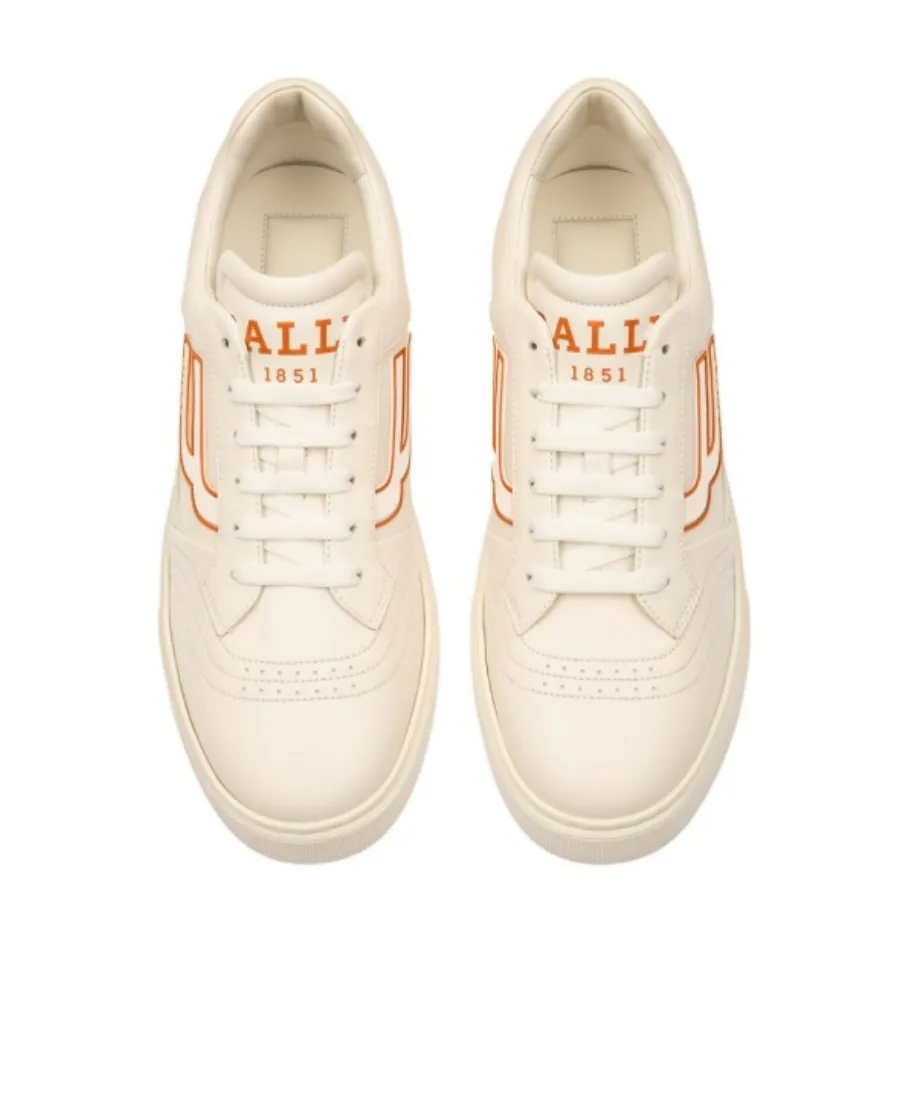 Logo-Patch Leather Sneakers