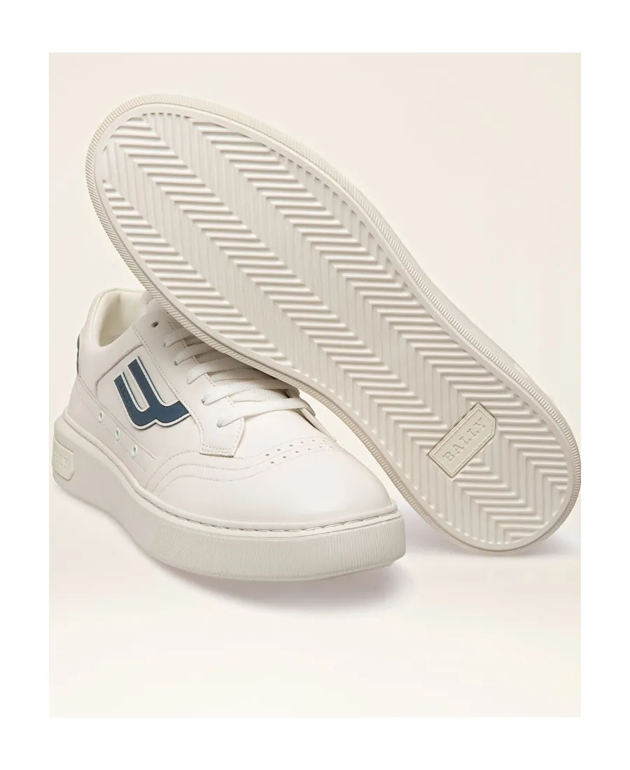 Logo-Patch Leather Sneakers