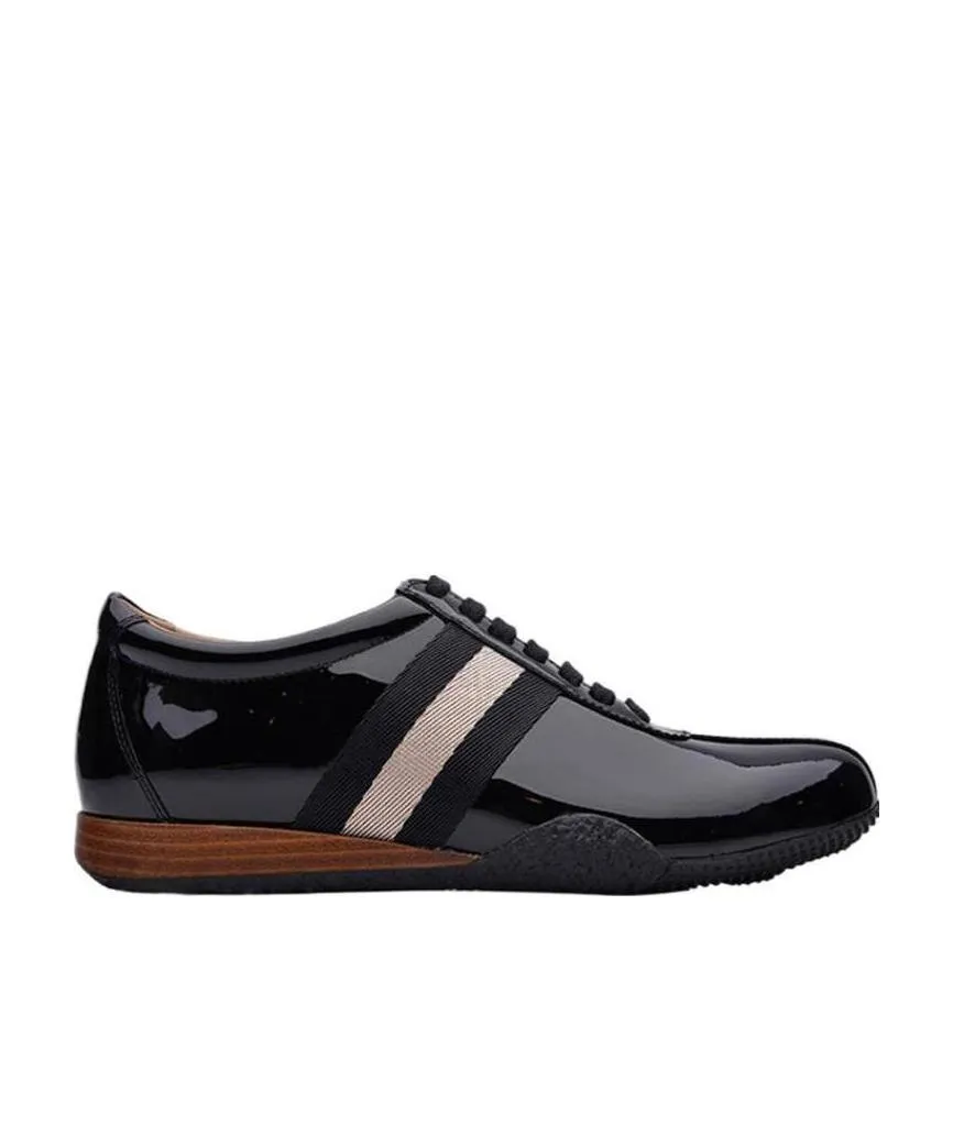 Stitching Detail Casual Sneakers