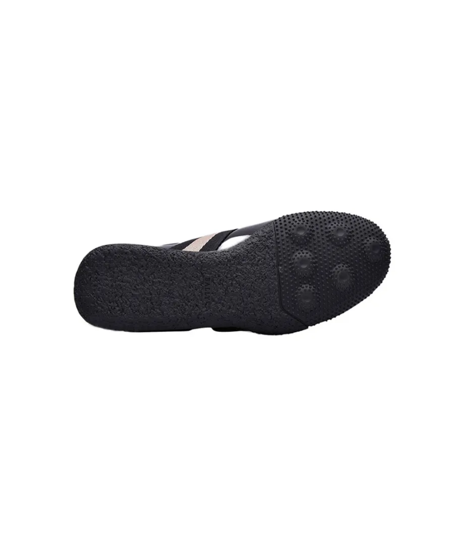 Stitching Detail Casual Sneakers