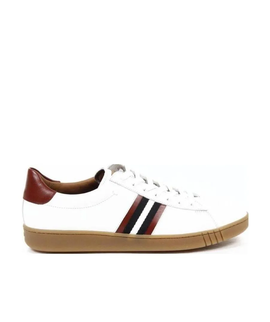 Logo Details Casual Sneakers