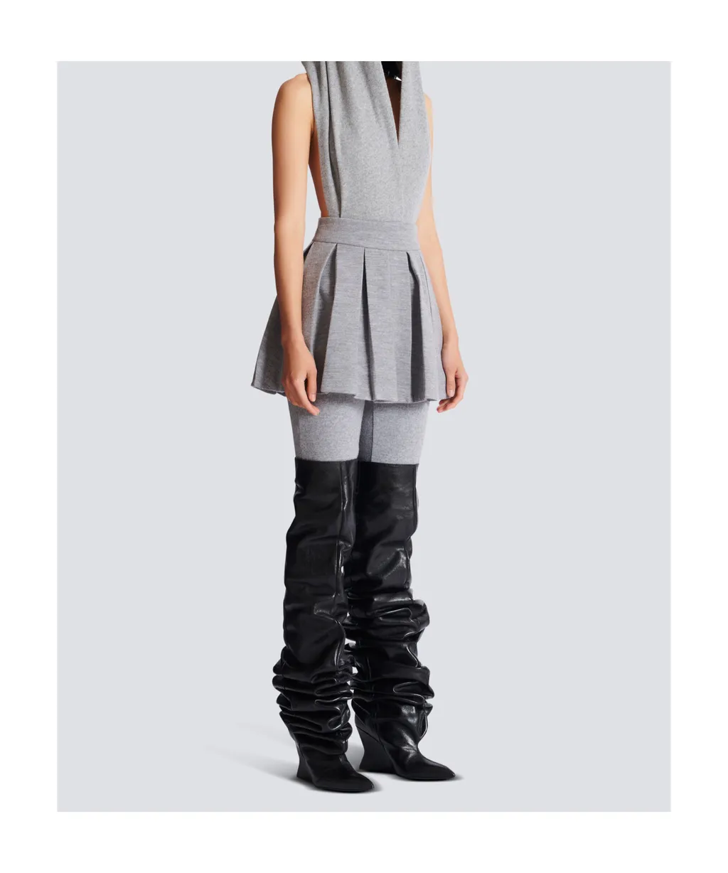 Short Pleated Knit Skirt