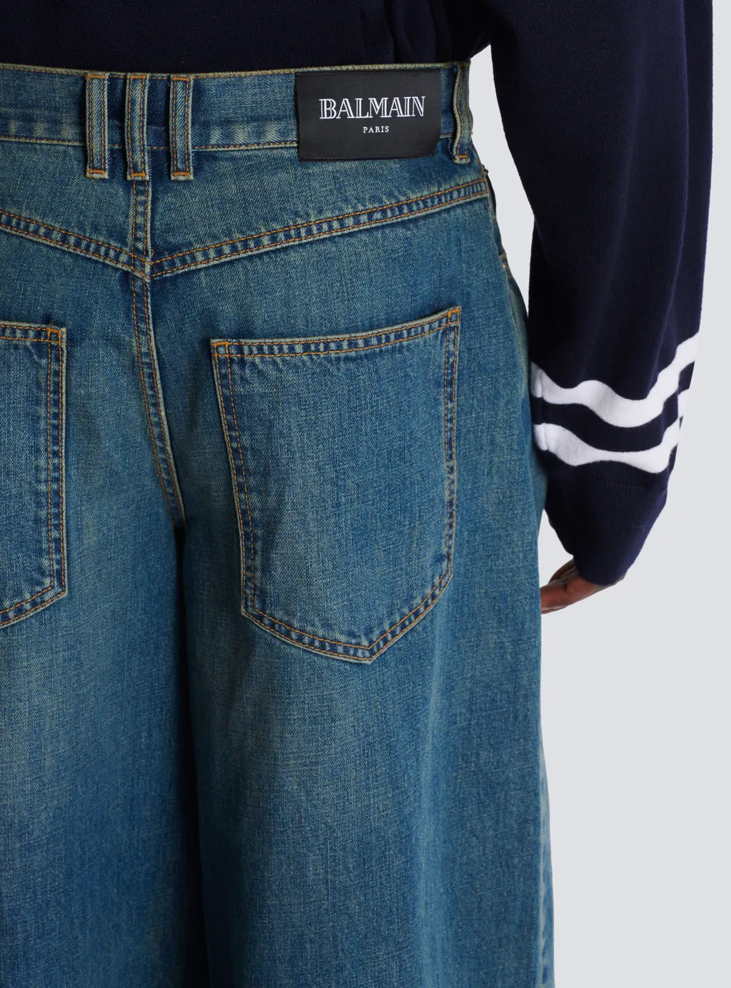 Wide-Leg Jeans